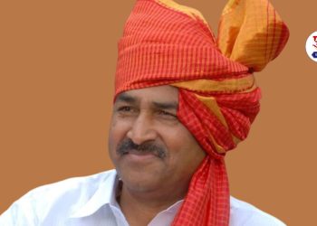 MLA baban Shinde quits NCP aling with Mahayuti madha Solapur