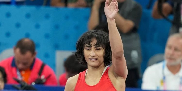 Thats her personal opinion Vinesh Phogat on Sakshi Maliks 'greed' claims