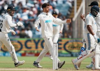 Santner takes 13 to hand India their first home Test series defeat since 2012