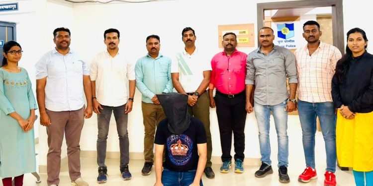 man arrested for having illegal pistol by crime branch unit 6 pune