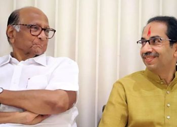 sharad pawar and uddhav Thackeray gets invitation for CM oath taking programme