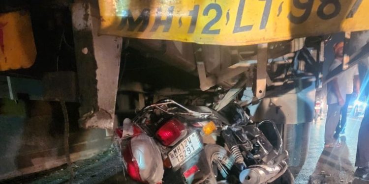 Two wheeler hits truck at theur phata loni kalbhor Pune