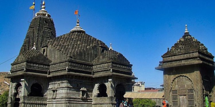 People complaints during the trimbyakeshwar darshan nashik