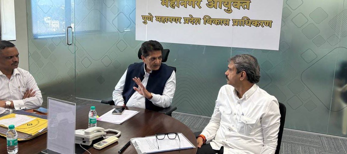 MLA Rahul Kul meets PMRDA commissioner Pune