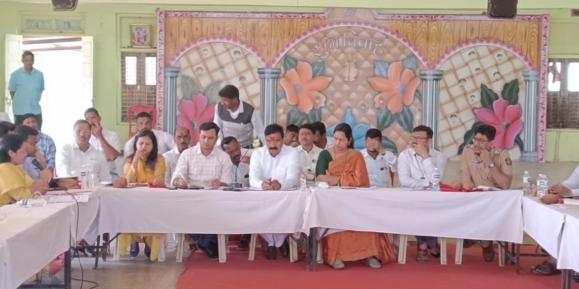 Purandar tehsildar takes review about veer yatra pune