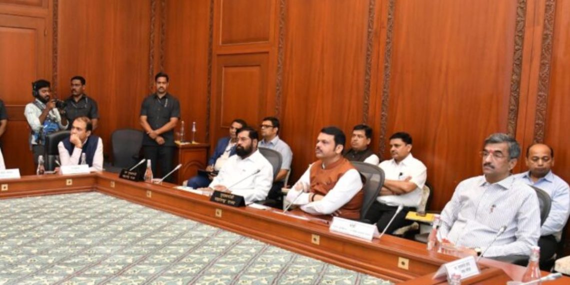 CM devendra Fadnavis takes review of mining Auction