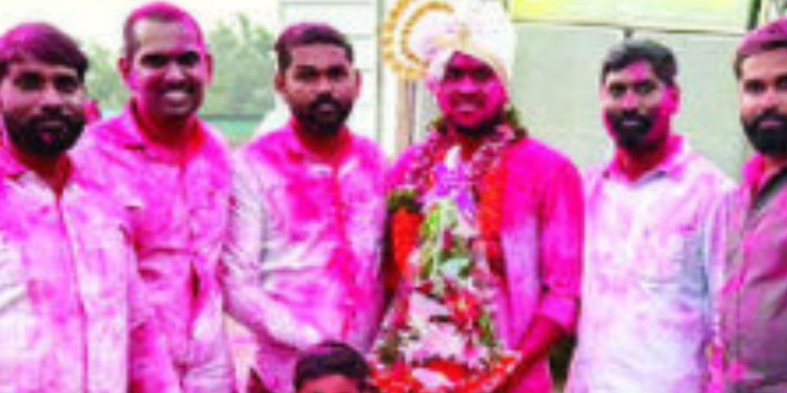Mandar Kalamkar clears MPSC and become PSI shikrapur Pune