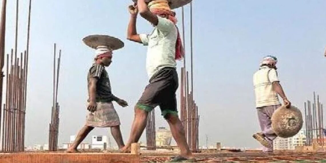 Maharashtra kamgar sanhita ready in maharashtra
