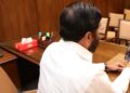 eknath shinde aided five to kashmiri youth who looses life against terrorist