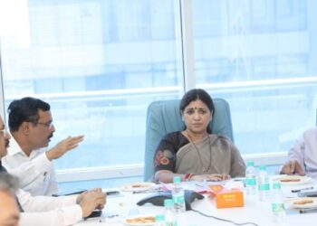 Minister of state madhuri misal reviewed work of PMC Pune