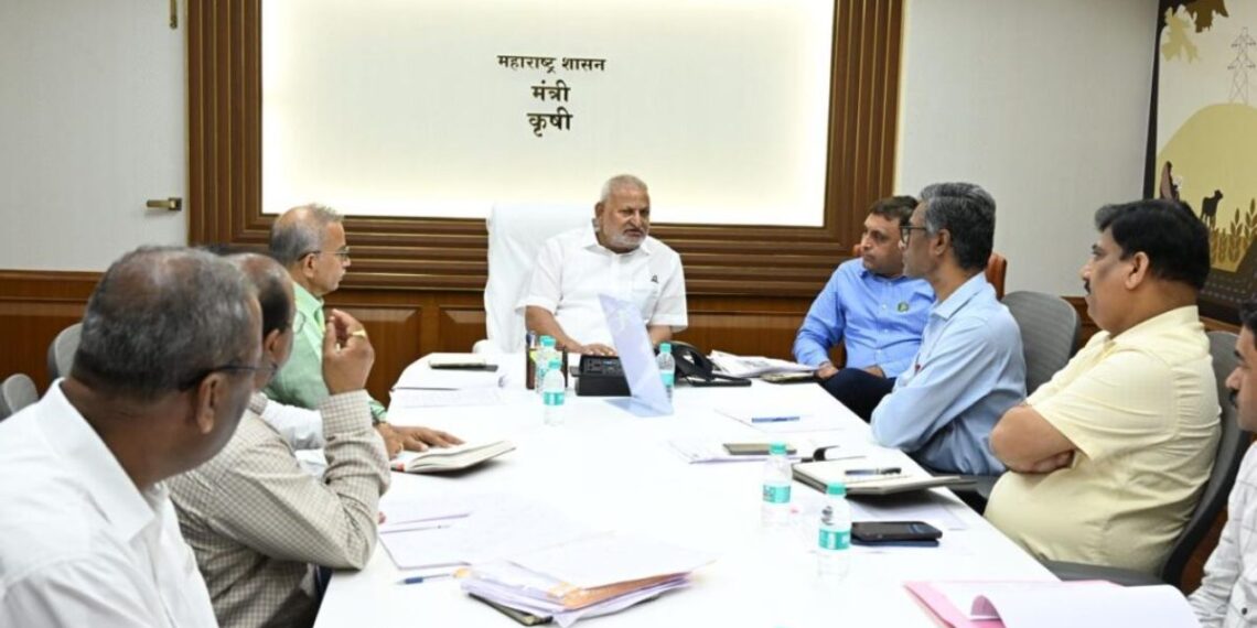 Agriculture minister kokate holds meeting about banana cluster