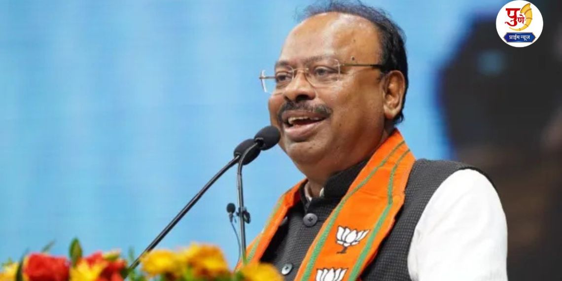 "I myself am a star campaigner, why are you worried about expenses.."; What did Bawankule say to the district president?