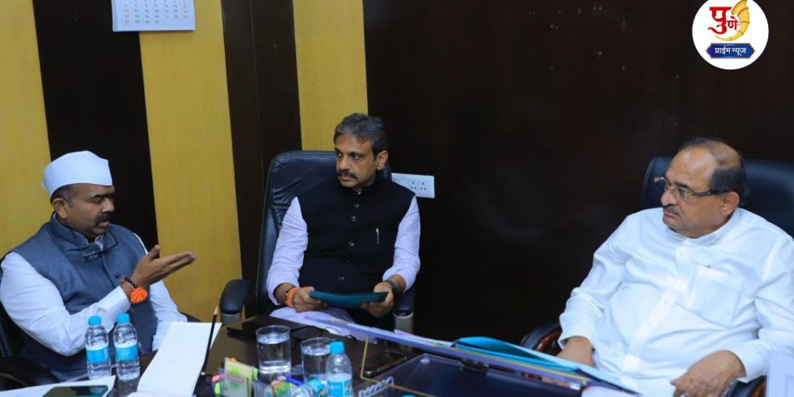 Rahul Kul: Big demand for Maratha youth! Immediately issue letter of intent and interest refund; MLA Rahul Kul urges in Vikhe Patil's meeting