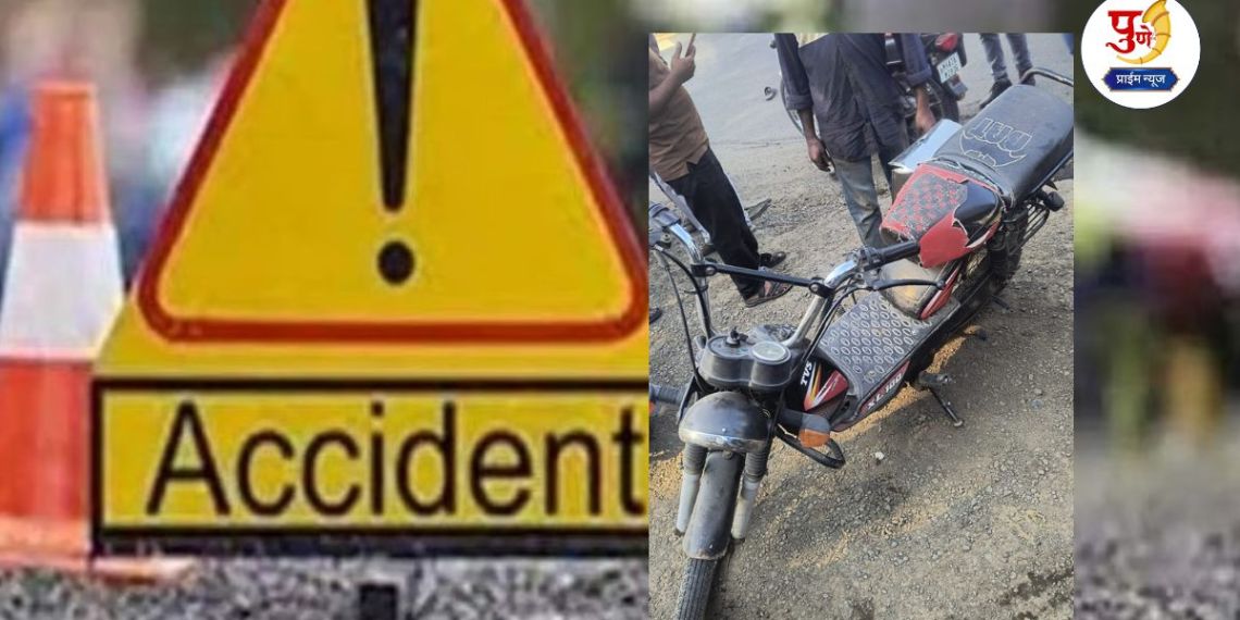Uruli Kanchan: Tempo and bike accident at Uruli Kanchan; Biker seriously injured