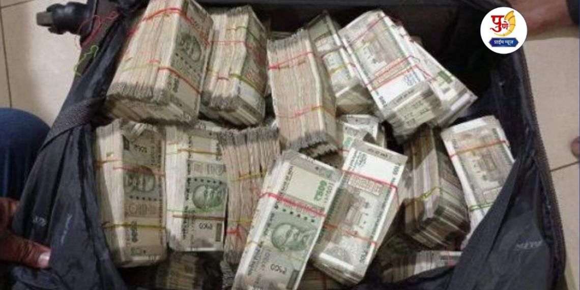 Mumbai News: 'Cash' war in Mumbai! Rs 2.33 crore found in two vans; Election team raids