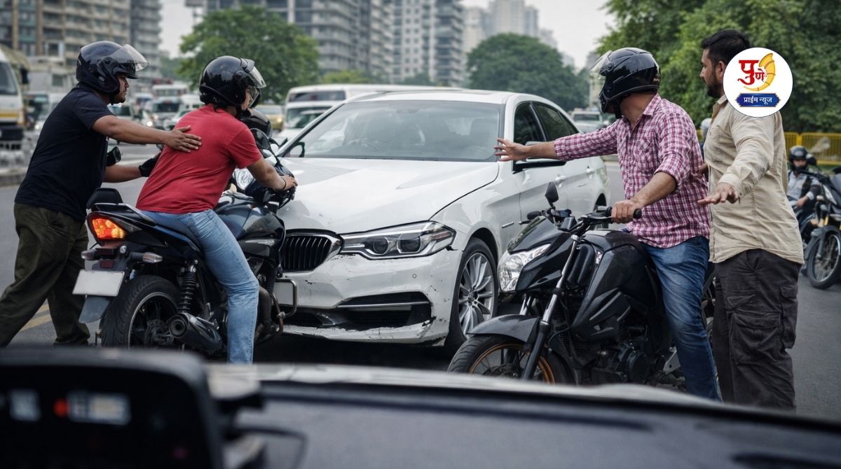 Pune residents, beware! A gang of looters is active; they suddenly appear in front of a car and give the excuse of plotting to kill....